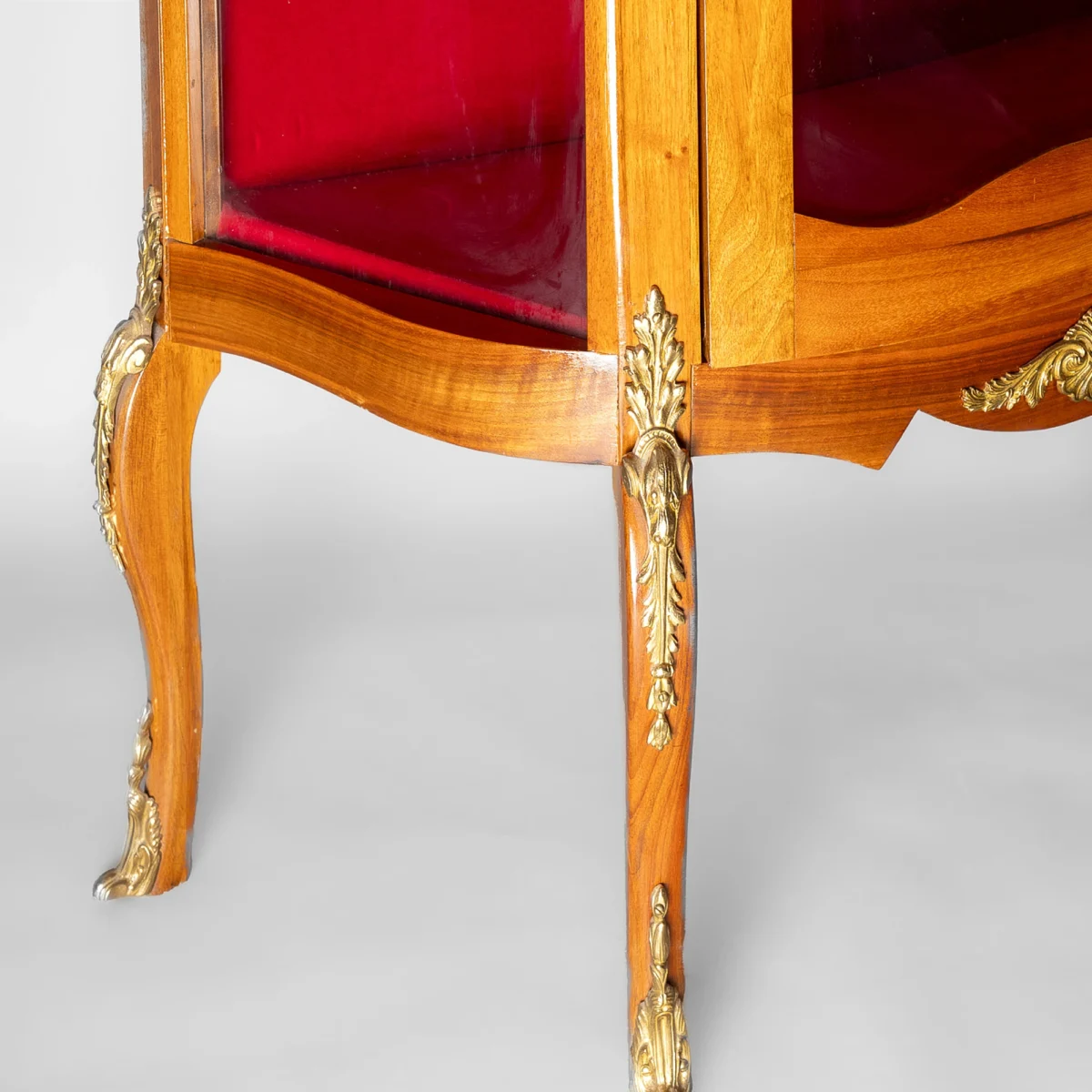 19th Century Style French Vitrine in Wood and Ormolu - Image 4