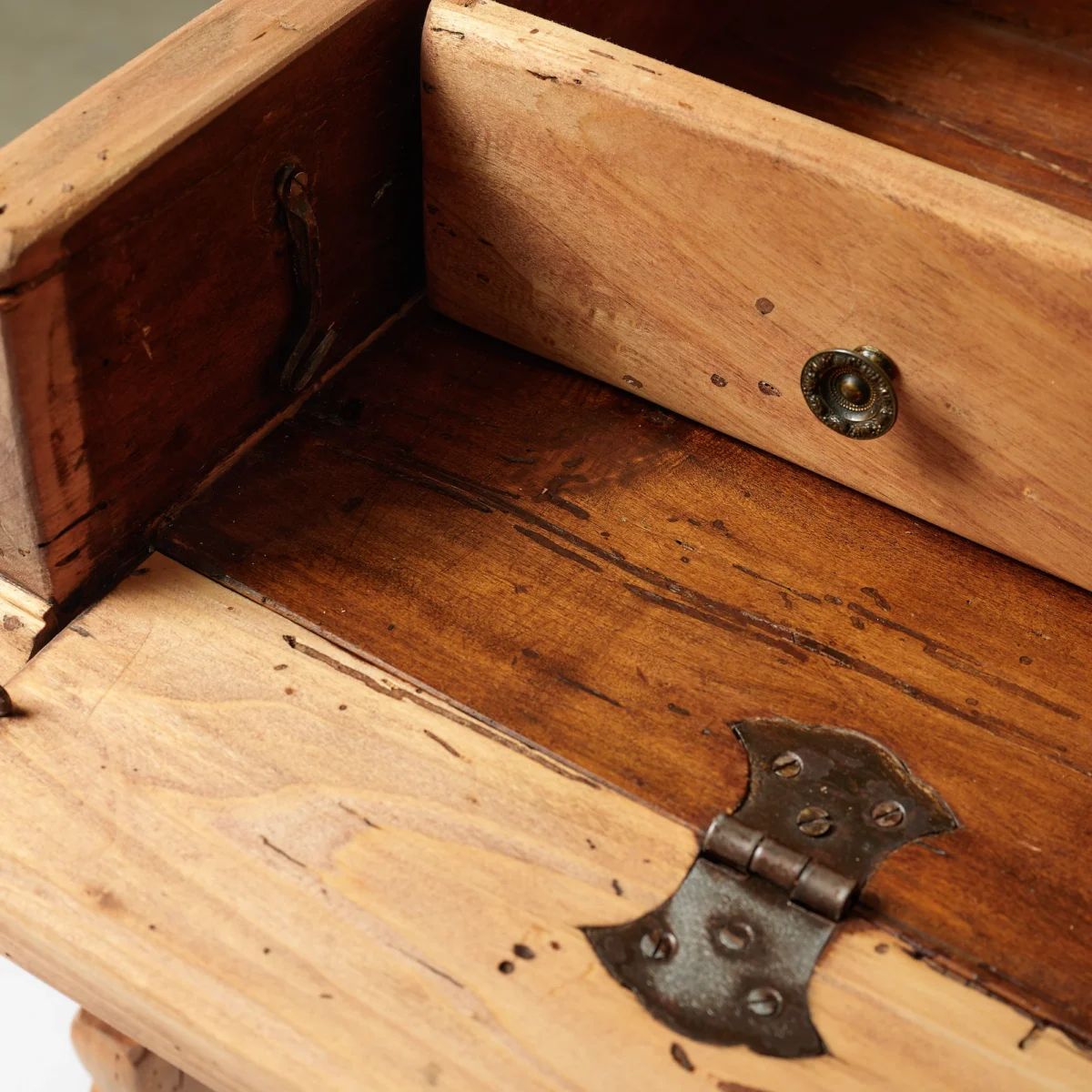 19th Century Spanish Desk - Image 4